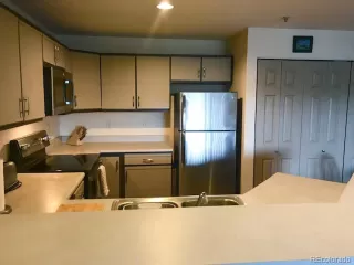 Photo #5: 7112101 Listing