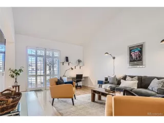 Photo #3: 7151020 Listing