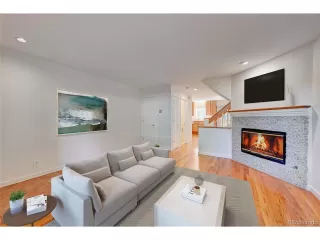 Photo #5: 7152727 Listing