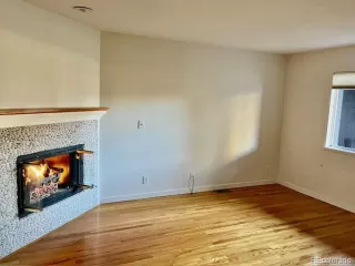 Photo #6: 7152727 Listing