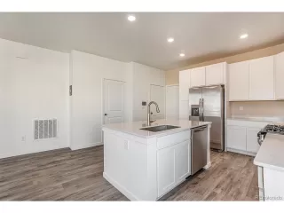 Photo #4: 7155564 Listing