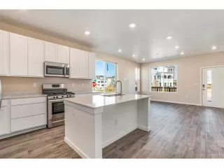 Photo #5: 7155564 Listing