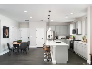 Photo #6: 7163794 Listing