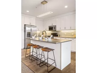 Photo #3: 7179081 Listing