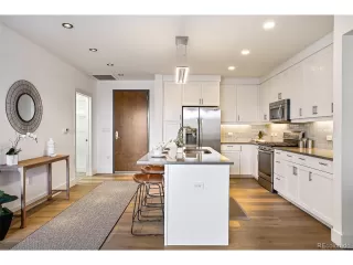 Photo #4: 7179081 Listing