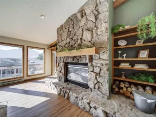 Photo #6: 7206982 Listing