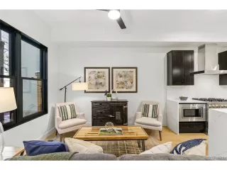 Photo #4: 7295999 Listing