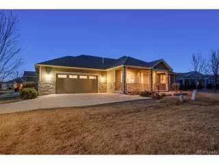 Photo #2: 7317419 Listing