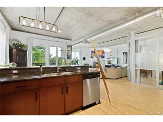 Photo #1: 7318725 Listing