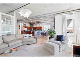 Photo #3: 7318725 Listing