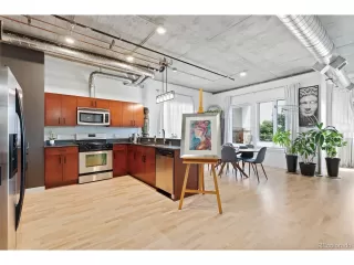 Photo #5: 7318725 Listing