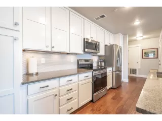 Photo #6: 7318892 Listing 