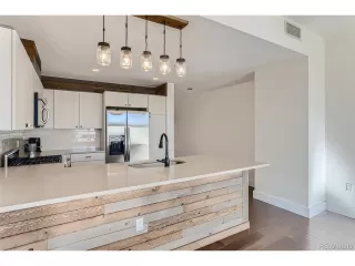 Photo #5: 7391685 Listing