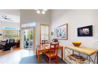 Photo #4: 7393048 Listing