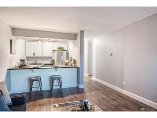 Photo #5: 7399177 Listing 