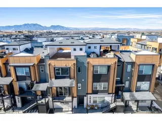 Photo #1: 7411484 Listing