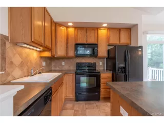 Photo #6: 7412047 Listing