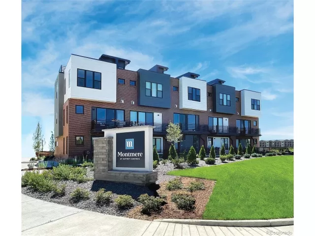 MLS: 7422422 Condo For Sale