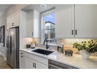 Photo #6: 7422422 Listing 