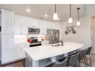 Photo #4: 7432604 Listing