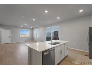 Photo #1: 7459845 Listing