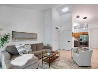 Photo #5: 7463941 Listing