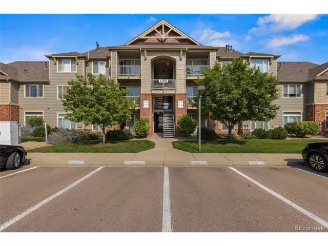 MLS: 7465206 Condo For Sale