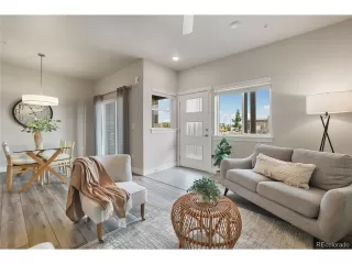 Photo #2: 7475949 Listing