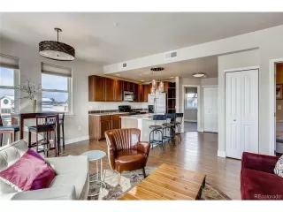 Photo #2: 7477213 Listing