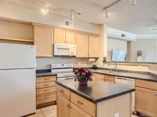 Photo #4: 7481517 Listing