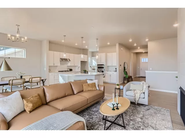 MLS: 7486132 Condo For Sale