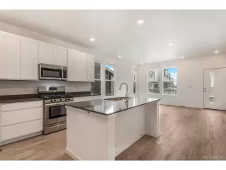 Photo #3: 7534952 Listing