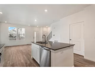 Photo #4: 7534952 Listing