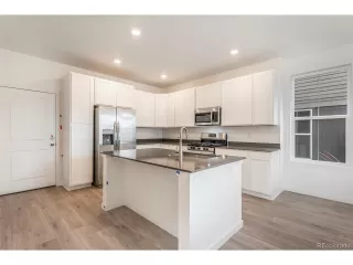 Photo #5: 7534952 Listing