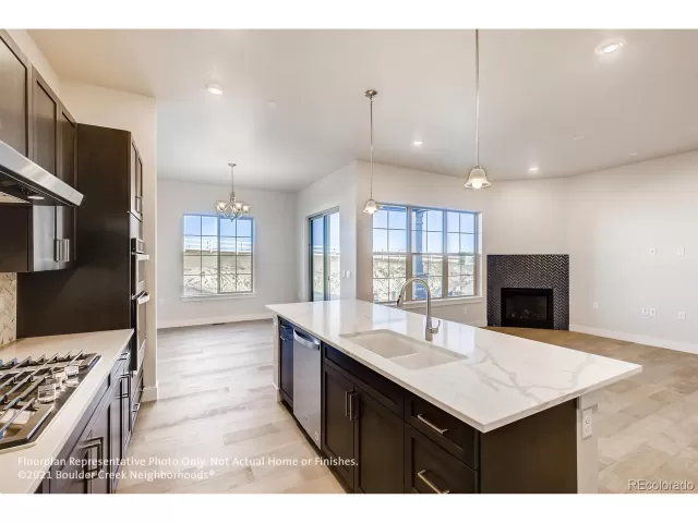 MLS: 7554781 Condo For Sale