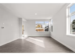 Photo #6: 7560322 Listing