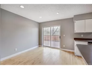 Photo #5: 7564952 Listing