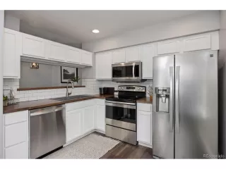 Photo #4: 7566124 Listing