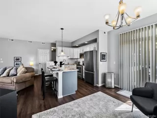 Photo #6: 7582148 Listing