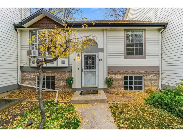 MLS: 7591769 Condo For Sale