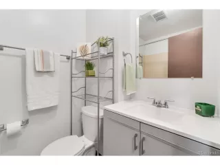 Photo #6: 7598400 Listing