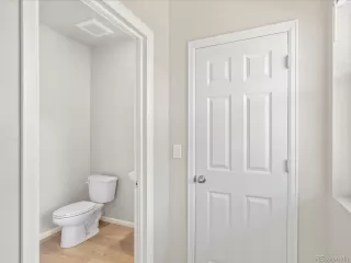 Photo #4: 7610660 Listing