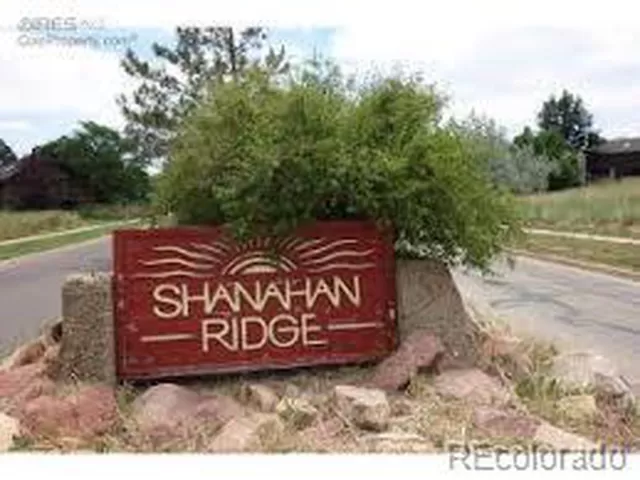 MLS: 7614376 Condo For Sale