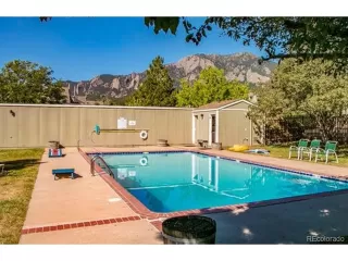 Photo #1: 7614376 Listing