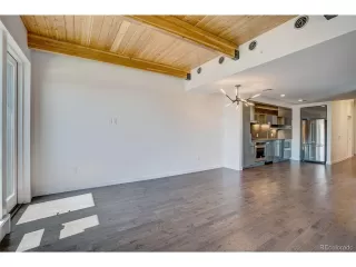 Photo #6: 7617842 Listing