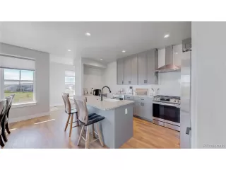 Photo #6: 7620566 Listing