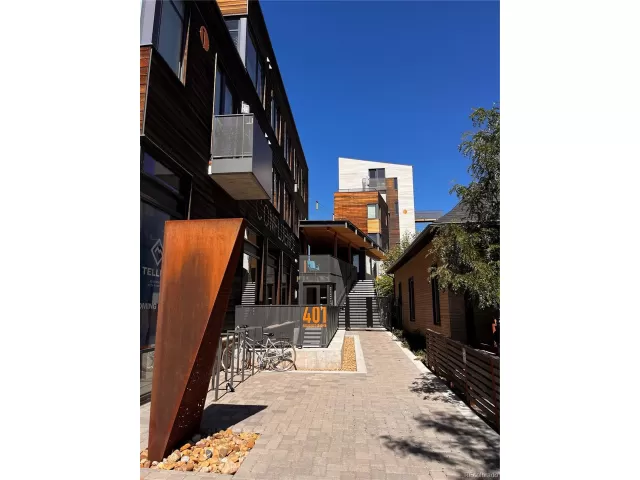 MLS: 7625069 Condo For Sale