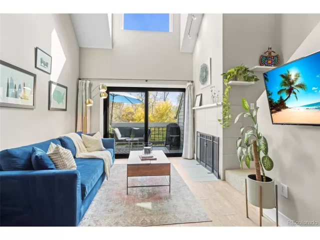 MLS: 7646652 Condo For Sale