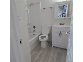 Photo #2: 7647758 Listing