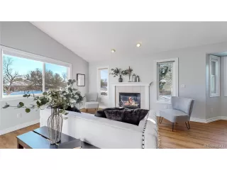 Photo #4: 7674343 Listing